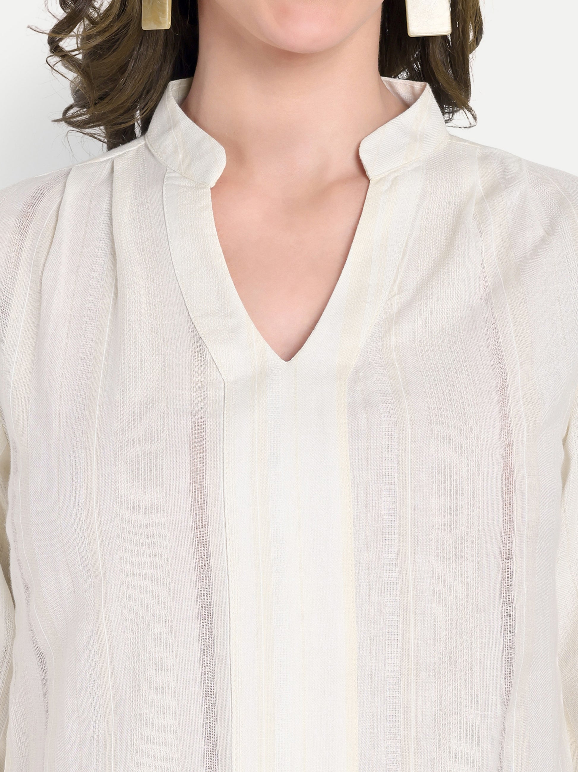 Women's  V-Neck 3/4 Sleeve Top | Lightweight Cotton Blend | Elegant Everyday Wear