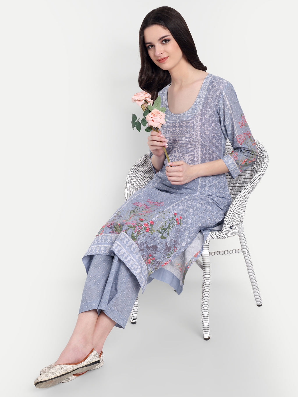 Women's Grey And White Floral Printed Kurta with Straight Pants | Cotton Blend | Ethnic Wear