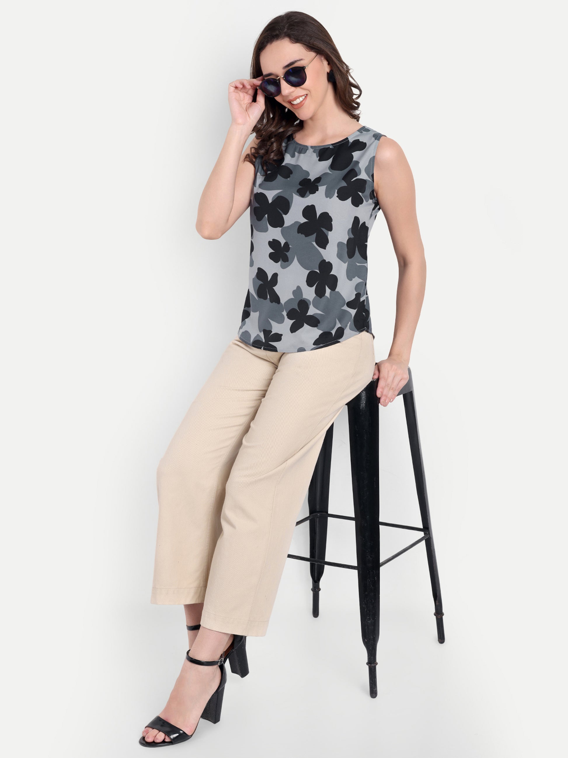Women's Sleeveless Top |  Elegant Round Neck for Casual & Office Wear